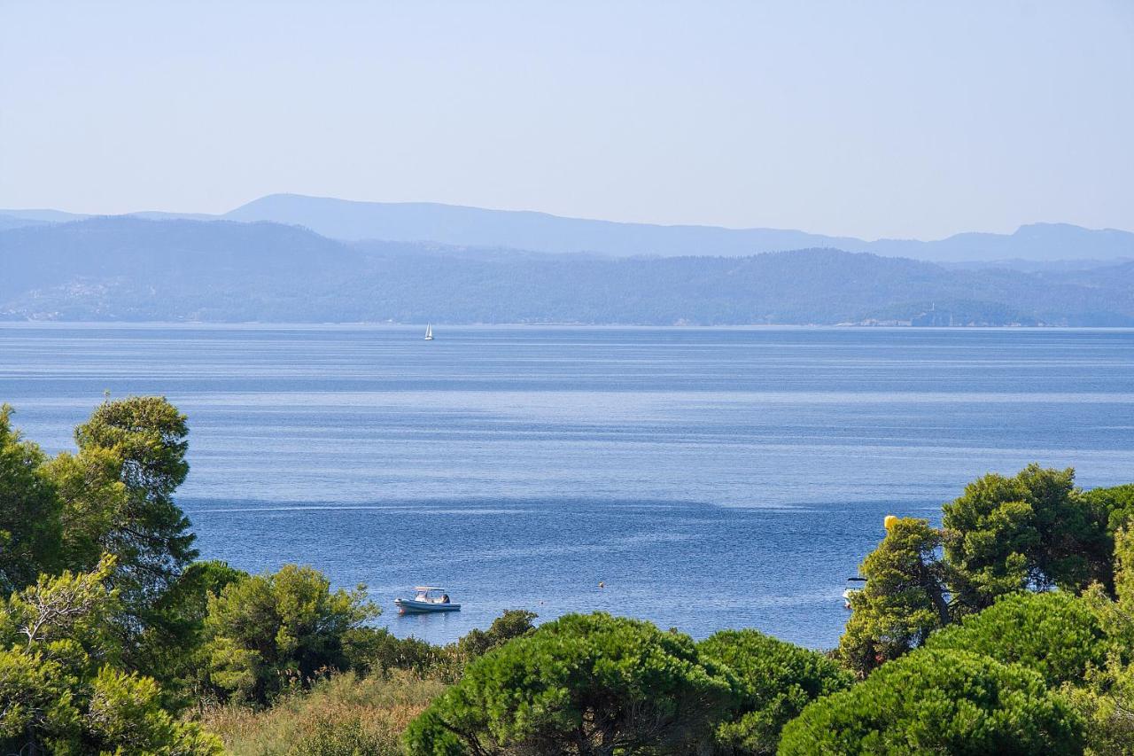 Angelos Studios Vromolimnos Екстериор снимка