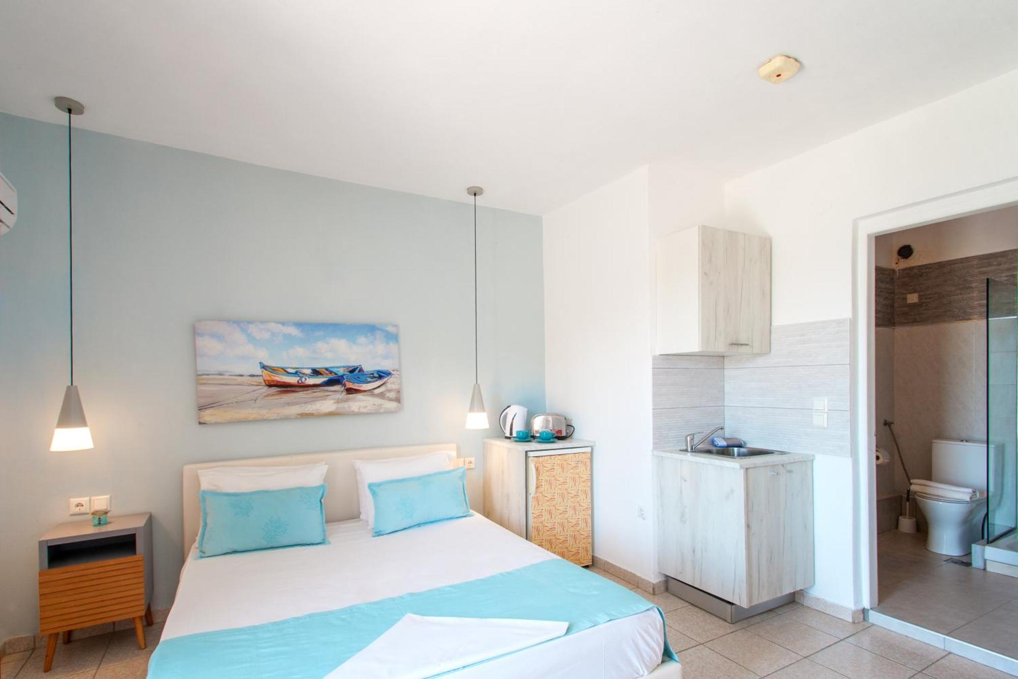Angelos Studios Vromolimnos Стая снимка